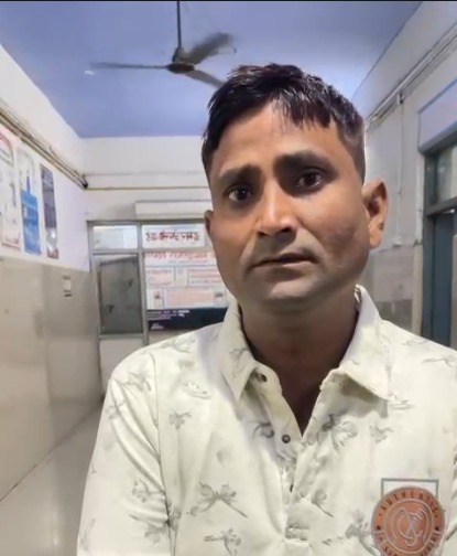 पत्रकार शानू खान की बेल्टों से पिटाई, तमंचा दिखाकर दी धमकी पत्नी की तहरीर पर मुकदमा दर्ज