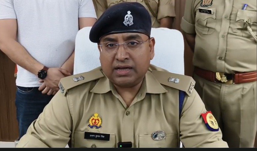 स्लग वृद्ध महिला से कुंडल लूट का खुलासा, आरोपी व नाबालिग गिरफ्तार